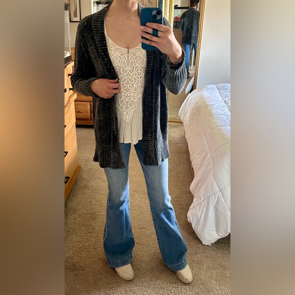 Green Cardigan - Picture 4 of 8